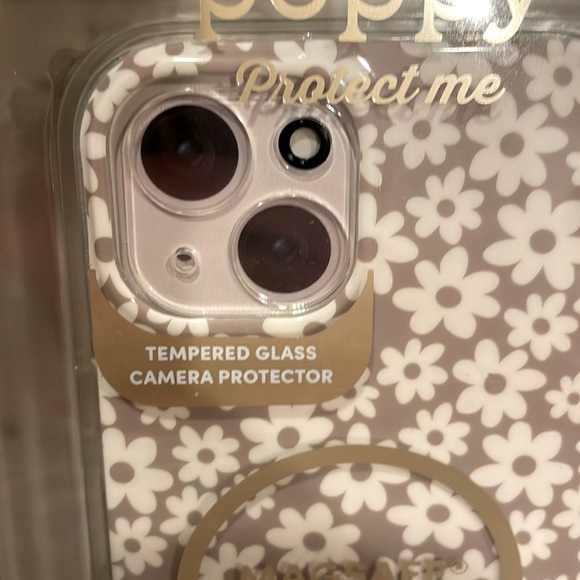 NIB🌼3-in-1🌼iPhone 15/14/13 Bundle🌼Phone Case,Screen Protector,Lens Protector - Picture 4 of 10